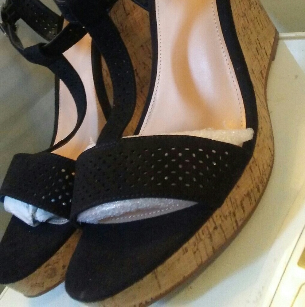 Charles David suede  sandal wedge size 10